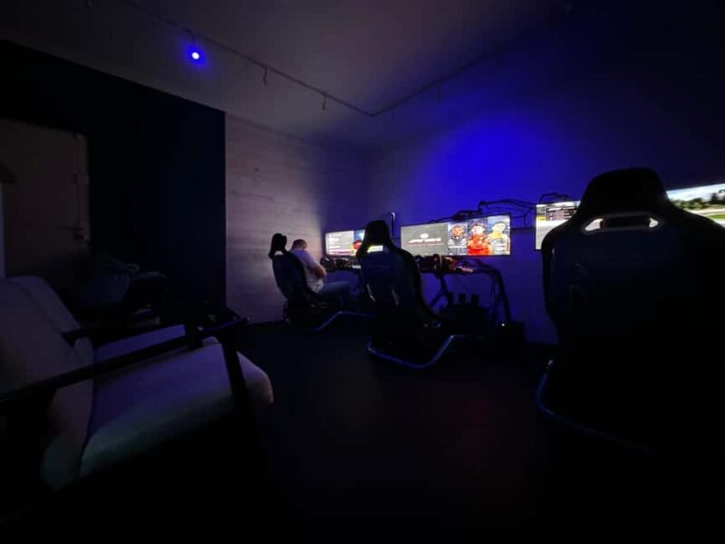 Private Racing Simulator Experience - Group Size, Duration, and Practicalities