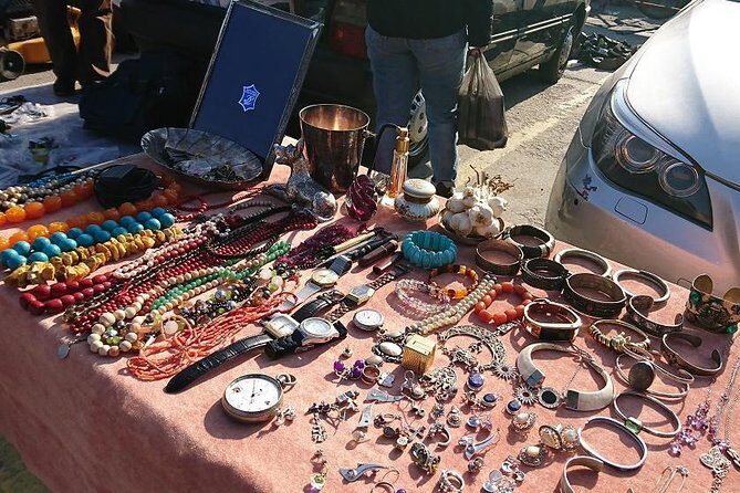 Private-Red Patrol Bucharest Flea Market Tour with a Romanian car - Who is This Tour Best For?