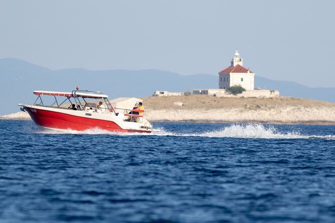 Private Red Rocks and Pakleni Islands beach hopping speedboat tour - Who Should Consider This Tour?