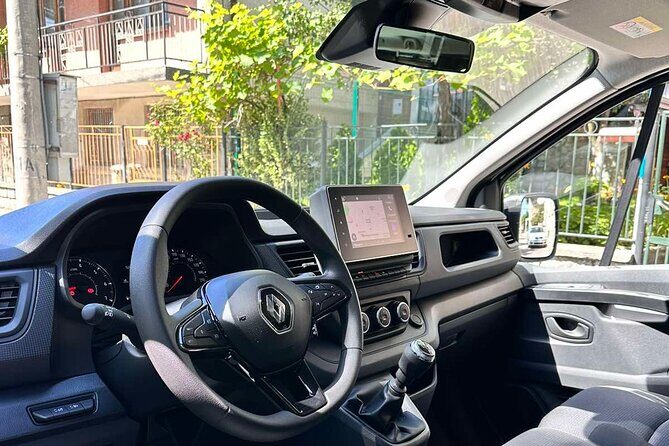 PRIVATE return transfer from Sofia to Bansko - The Sum Up