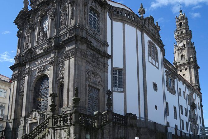 Private Return Transfer from & to Porto airport to Porto - Key Points
