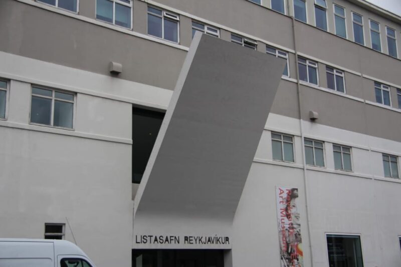 Private Reykjavik Art Walking Tour - Key Points