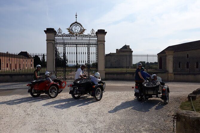 Private ride in the vineyards and wine tasting from Saint-Emilion - Why Choose the Private Sidecar Tour?