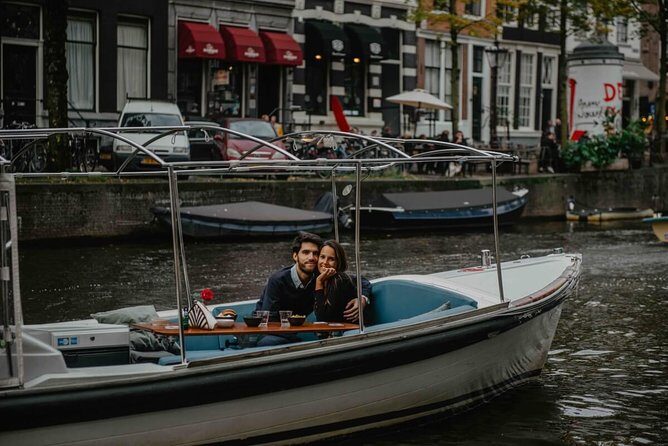 Private Romantic Canal Cruise Amsterdam with Bubbly and Snacks - Who Will Love This Tour?