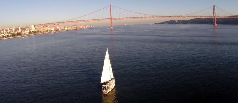Private Romantic cruise with sparkling wine- 2-Hour- Lisbon - The Experience from Real Travelers
