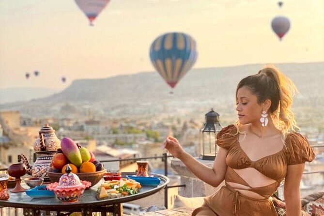 Private Romantic Photoshoot in Cappadocia with Balloon View - Who Is This Experience Best For?