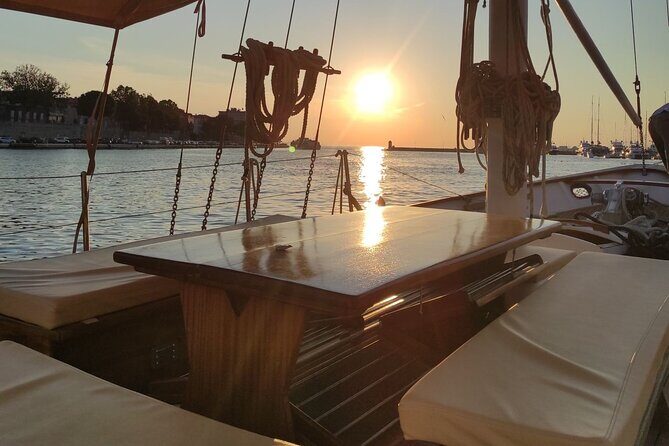 PRIVATE Romantic Sunset Boat Tour Zadar with Local Wine 1,5h - FAQ