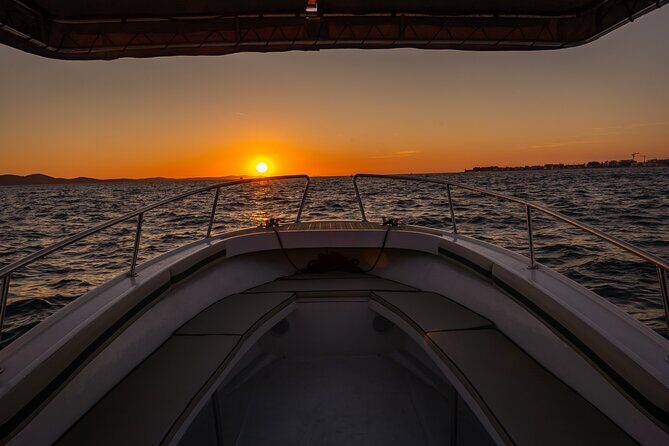 Private Romantic Sunset Cruise with Sparkling Wine and Music - The Experience in Detail