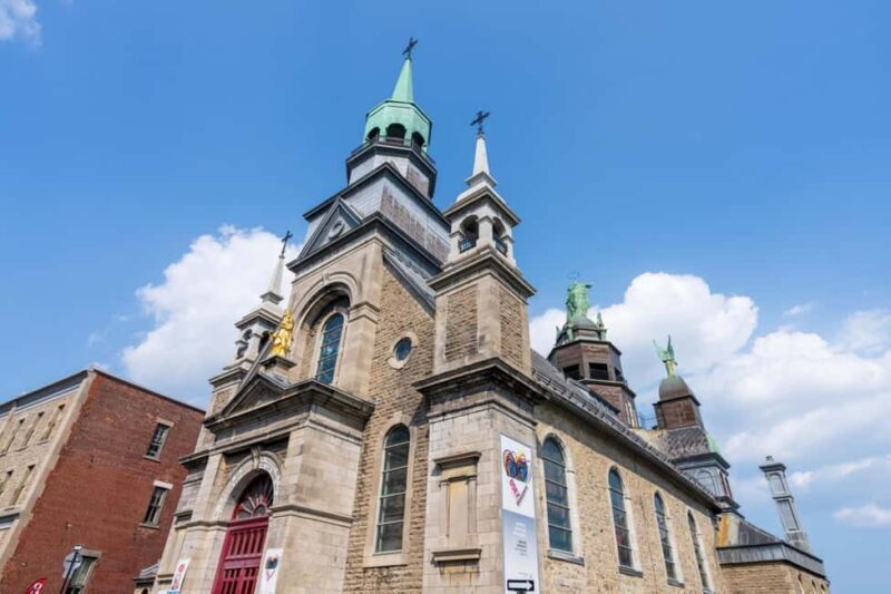 Private Romantic Walking Tour For Couples in Montreal - Key Points