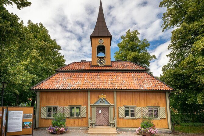 Private Romantic Walking Tour in Sigtuna with Mariakyrkan - Who Is This Tour Best For?
