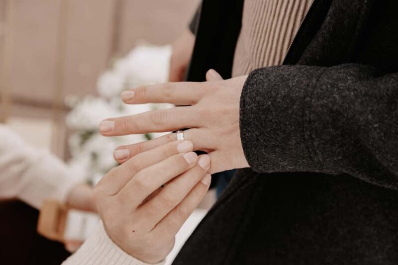 Private Rooftop/ lgbtqia+ Proposal in Paris & Photographer - The Experience Compared to Others