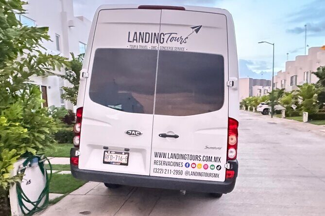 Private Roundtrip Transfer Airport Hotel or Airbnb up to 12px - FAQs