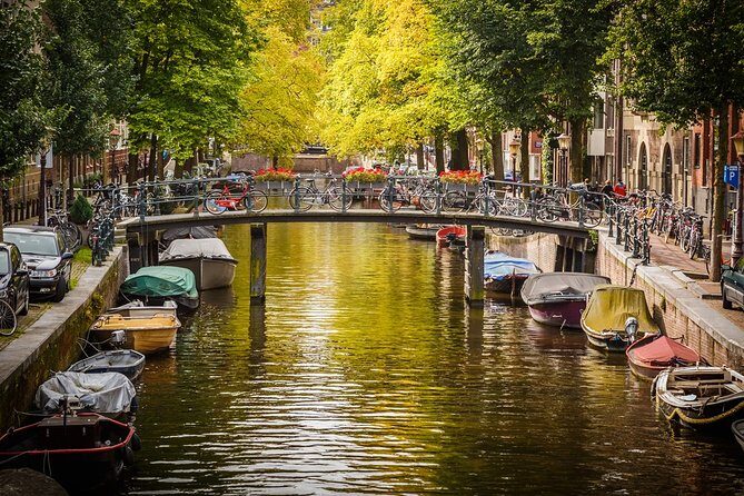 Private Roundtrip Transfer Schiphol Airport to Amsterdam - FAQs