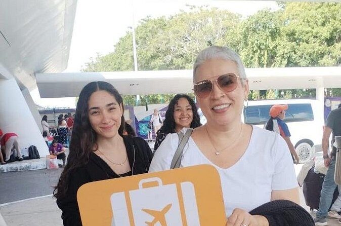 Private Roundtrip Transportation from CUN to Boulevard Kukulcan - The Sum Up
