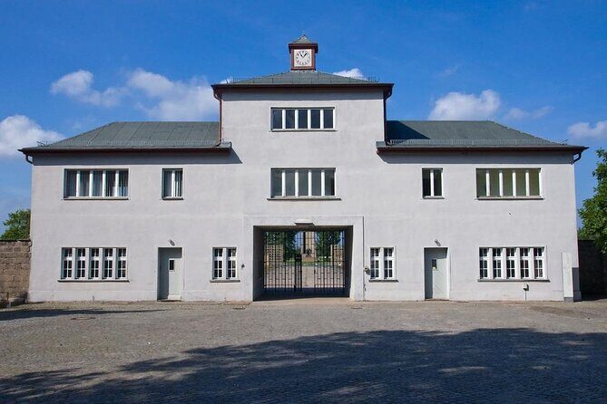 Private Sachsenhausen Concentration Camp tour with train - Key Points