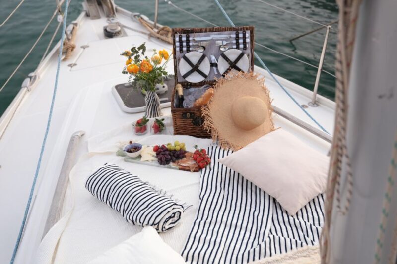 Private Sailing and picnic Experience from Barcelona - Key Points