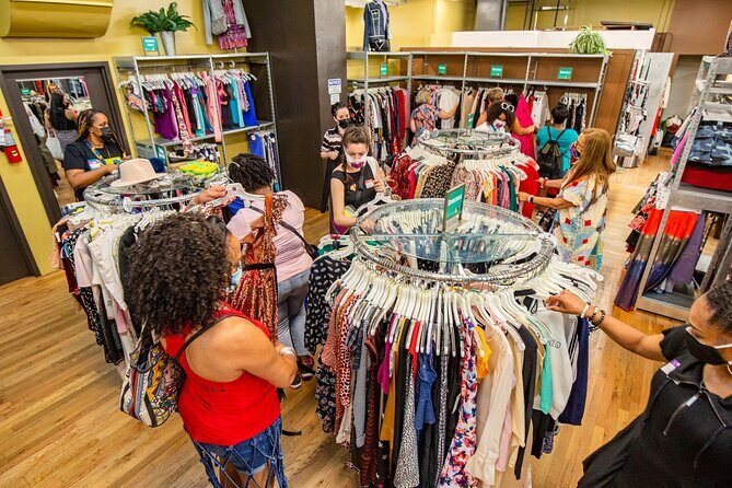 Private Secondhand Bargain Shopping & Styling Tour with a Personal Shopper - Who Should Consider This Tour?