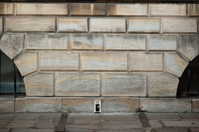 Private Self-Guided Dinky Door Hunt in Cambridge - Frequently Asked Questions