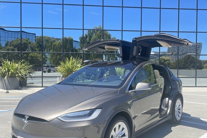 Private SF Highlights & Stanford Shopping Tour - Lombard Street: The Crooked Charm