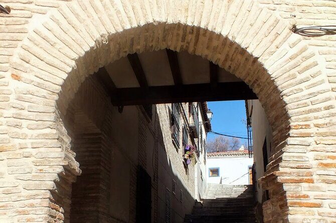 Private Shalom Jewish Tour of Toledo. Pickup option in Madrid - The Experience of a Guide