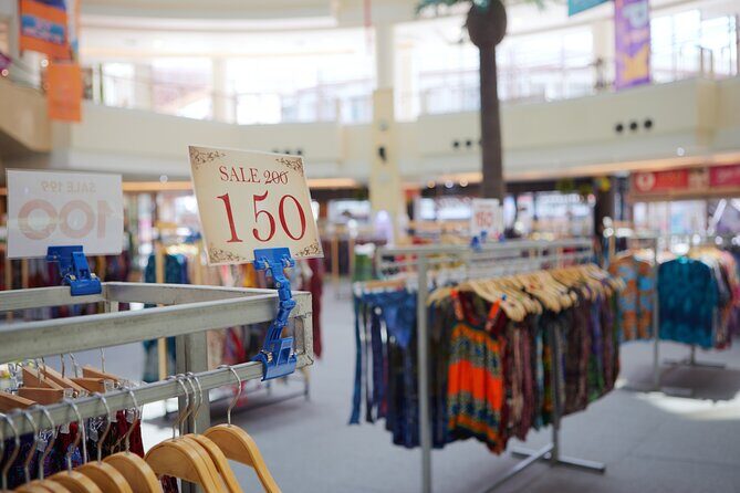 Private Shopping Tour from Chicago to Lighthouse Place Outlets - FAQs