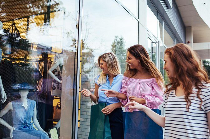 Private Shopping Tour from Guadalajara to Outlet Guadalajara - FAQs