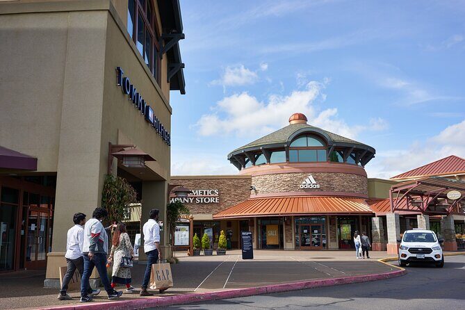 Private Shopping Tour from Portland Hotels to Woodburn Outlets - FAQ