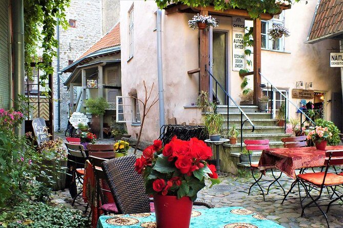 Private Shore Excursion: Tallinn Old Town Walking Tour with Round-Trip Transfer - Final Thoughts