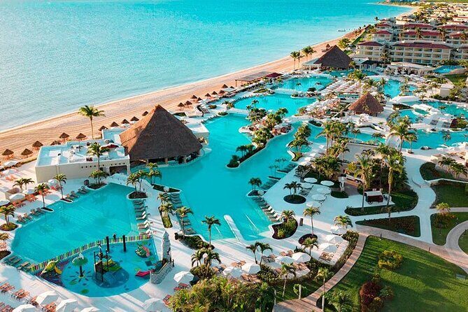 Private Shuttle in Cancun Airport and Moon Palace Sunrise - Key Points