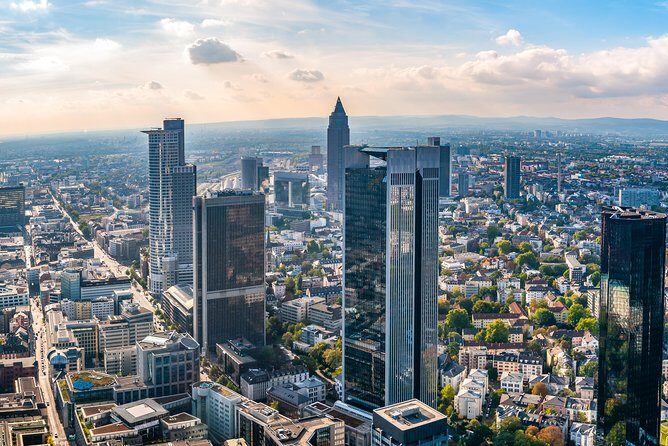 Private Sightseeing Flight above Frankfurt - A Deep Dive into the Flight Experience