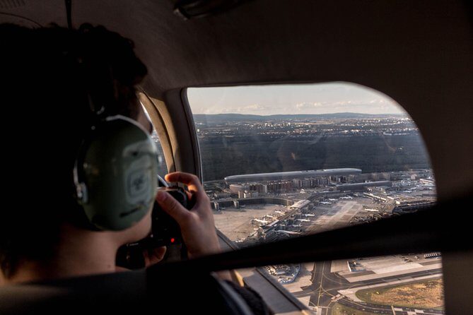 Private Sightseeing Flight above Frankfurt - The Experience Through Others’ Eyes