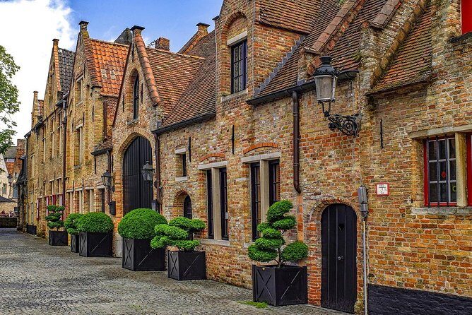 Private sightseeing roundtrip transfer to Bruges from Amsterdam - The Itinerary Breakdown