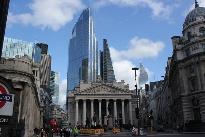 Private Sightseeing Walking Tour of The City Of London - A Closer Look at the Tour Experience