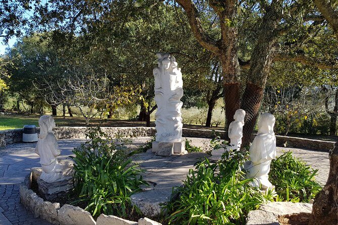 Private Small Groups Tour Fátima Full Day - Who is This Tour Best Suited For?