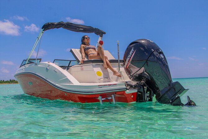 Private snorkeling with 23ft Sea Ray in San Miguel de Cozumel - The Experience in Detail