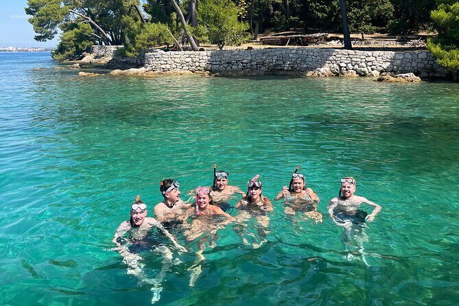 Private Speedboat Tour from Zadar: Scenic Bays & Island Villages - Who Should Consider This Tour?