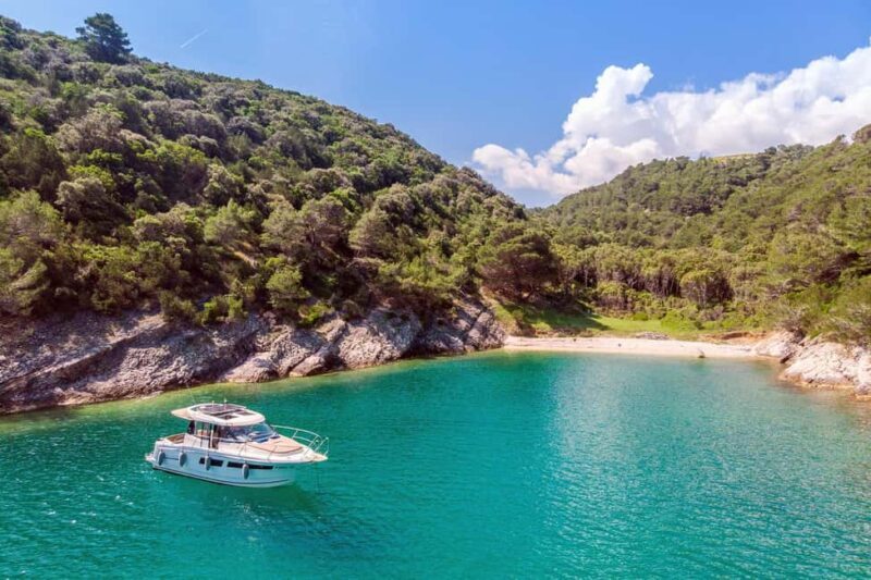 Private speedboat tours Sea Symphony - Exploring the Dalmatian Coast by Speedboat