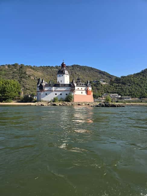 Private sports boat experience on the Rhine and, if you wish, with a castle visit - FAQ