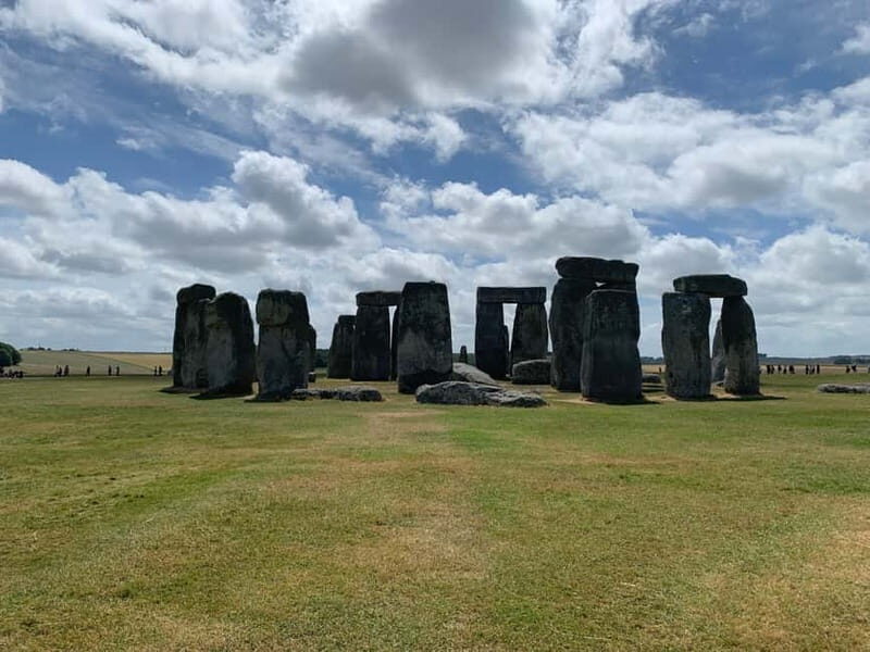 Private Stonehenge Tour from London with Optional Guide - Transportation and Timing: Why They Matter