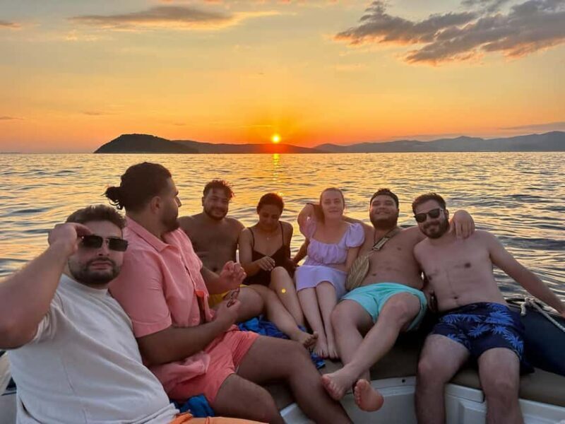 Private Sunset Boat Tour with Music and Wine - A Relaxing Evening with the Private Sunset Boat Tour in Dalmatia