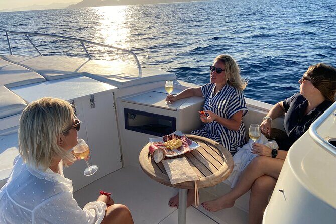 Private Sunset Cruise in San Jose del Cabo Appetizers,open bar - FAQ