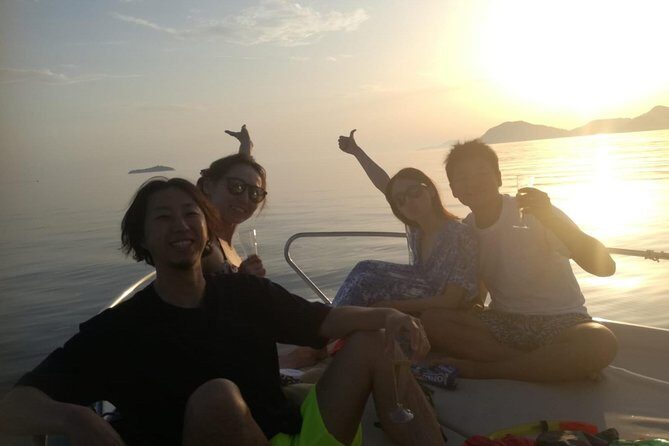 Private Sunset Cruise with Fisher 20 Speedboat - FAQ