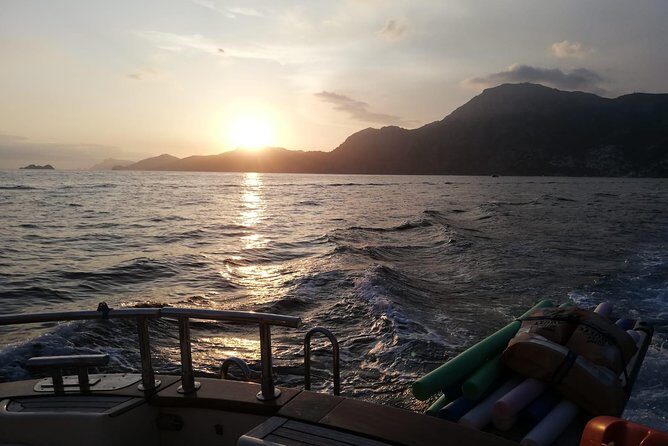 Private Sunset Cruise with Prosecco Onboard - The Experience: From Relaxation to Romance