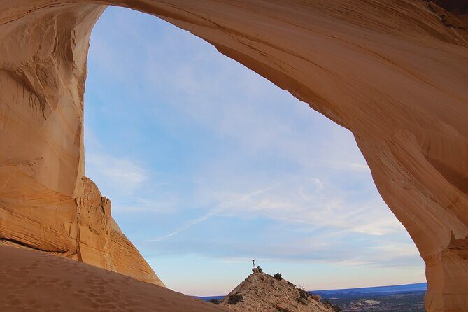 Private Sunset Guided Tour to Great Chamber by Four-Wheel Drive - Exploring the Private Sunset Guided Tour to the Great Chamber by Four-Wheel Drive