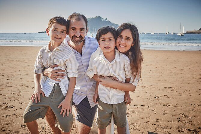 Private Sunset Photo Session on La Concha Beach - Who Should Book This?