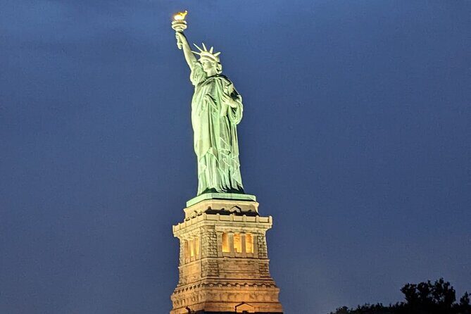 Private Sunset Sail of NYC Skyline and Statue of Liberty - What to Expect in Terms of Experience and Comfort