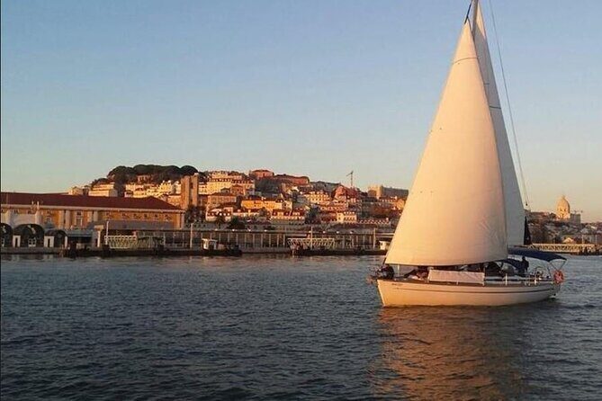 Private Sunset Sailing Tour in Lisbon with welcome drink - Practical Details to Keep in Mind
