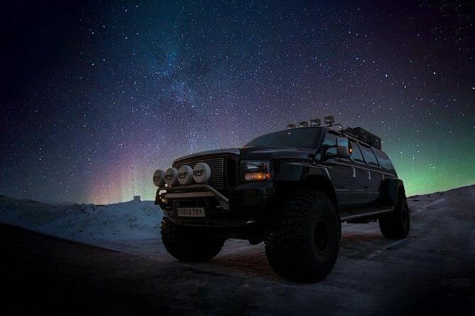 Private Super Jeep Northern lights hunt from Reykjavik - Key Points