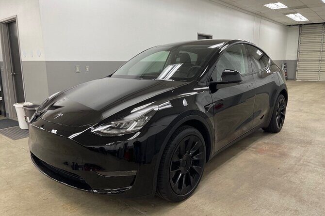 Private SUV Tour by 100% Electric Tesla - A Closer Look at the Tesla Private Tour