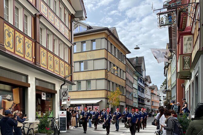 Private Swiss Chocolate, Cheese, Mountain Santis Tour with Pickup - FAQ